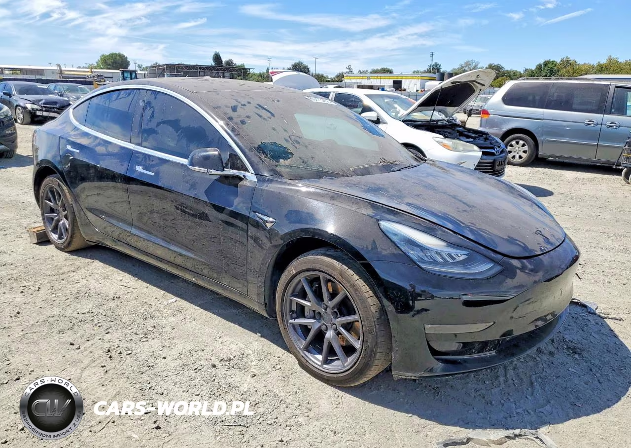2020 Tesla Model 3 VIN:5YJ3E1EB5LF638961 - 4