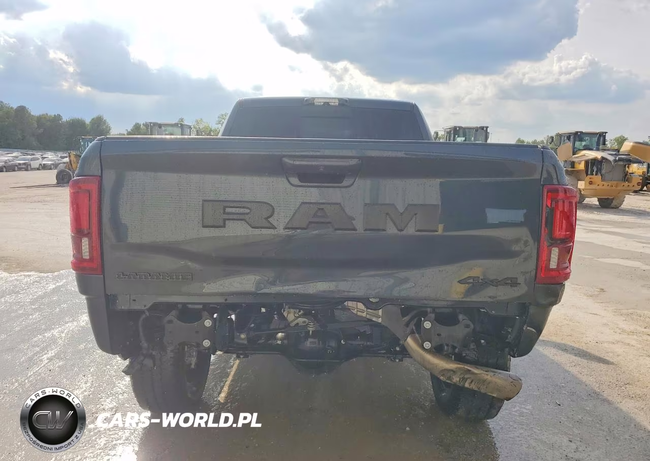 2025 Ram 2500 Laramie VIN:3C63R5NL5SG579754 - 6