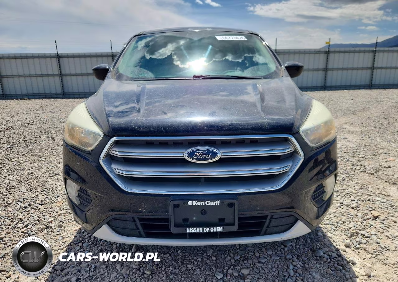 2017 Ford Escape Se VIN:1FMCU0GD1HUD05730 - 5