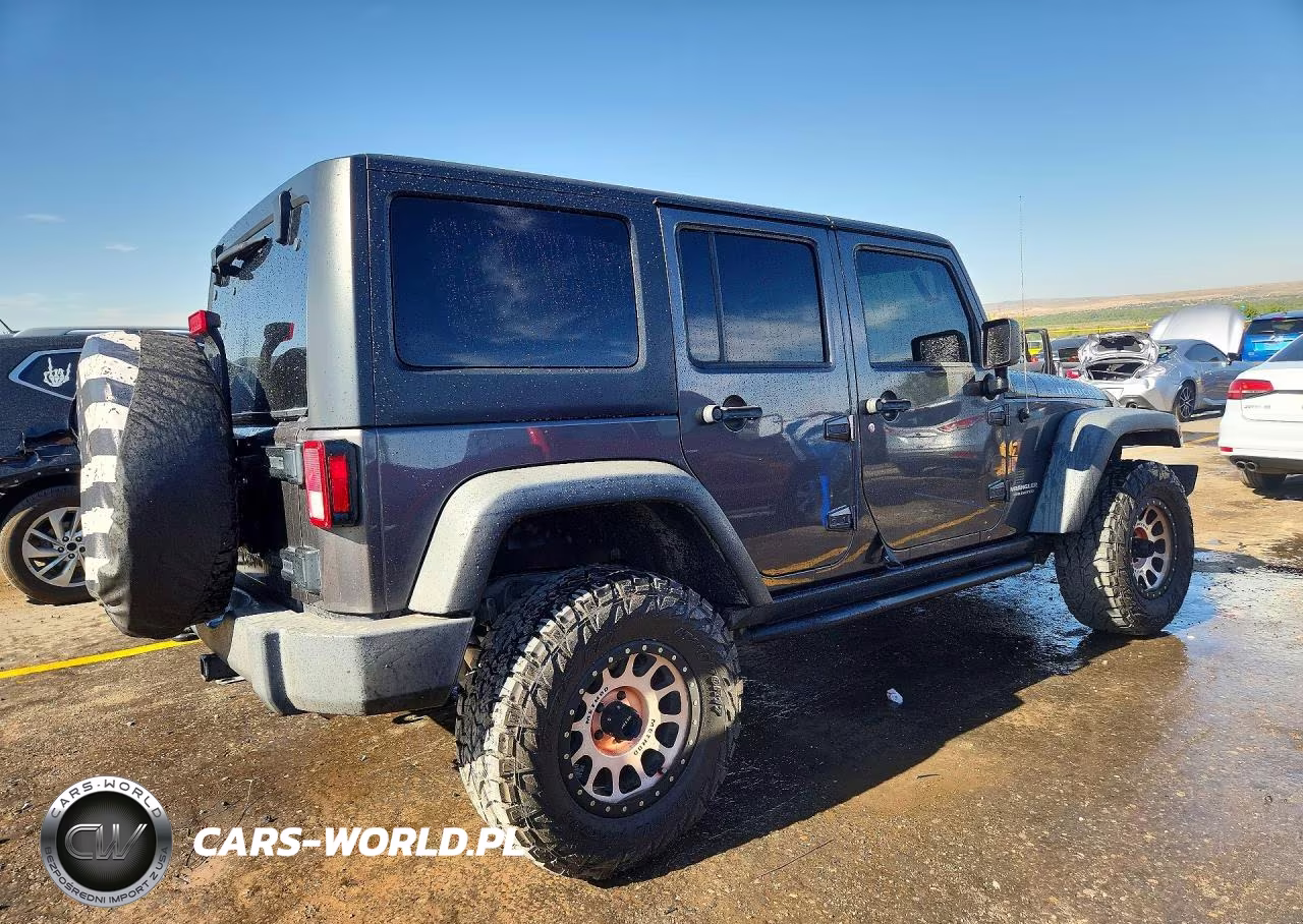 2017 Jeep Wrangler Unlimited Rubicon VIN:1C4BJWFG5HL626859 - 3