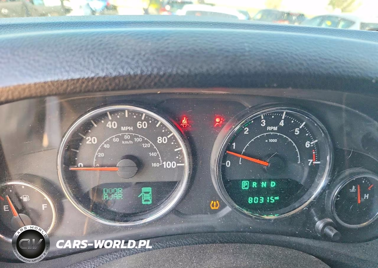 2017 Jeep Wrangler Unlimited Rubicon VIN:1C4BJWFG5HL626859 - 9