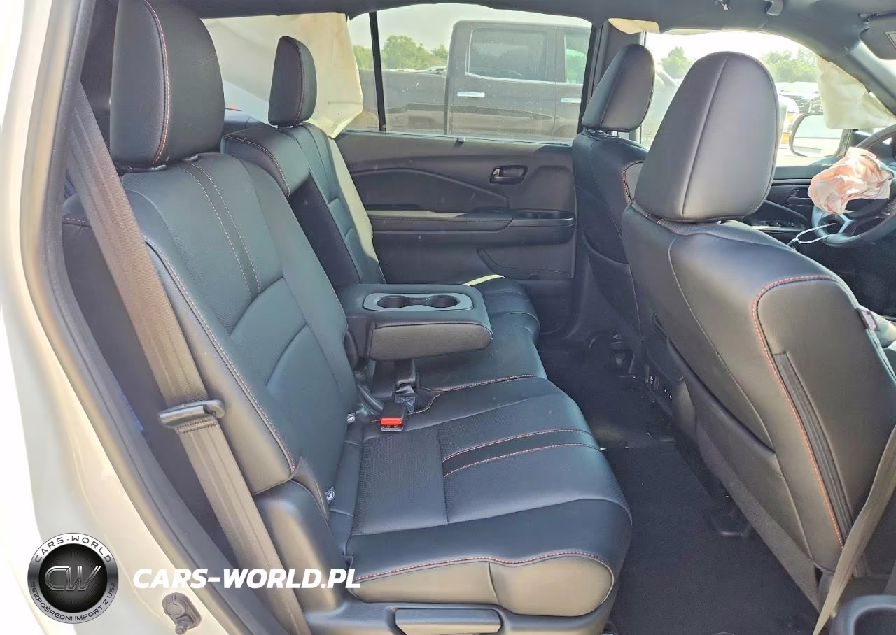 2025 Honda Passport Trail Sport VIN:5FNYF8H67SB012255 - 10