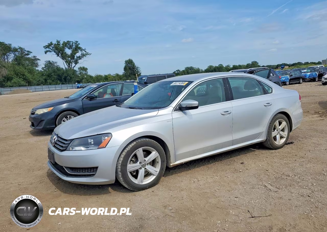 2014 Volkswagen Passat S – zdjęcie 1 z 12