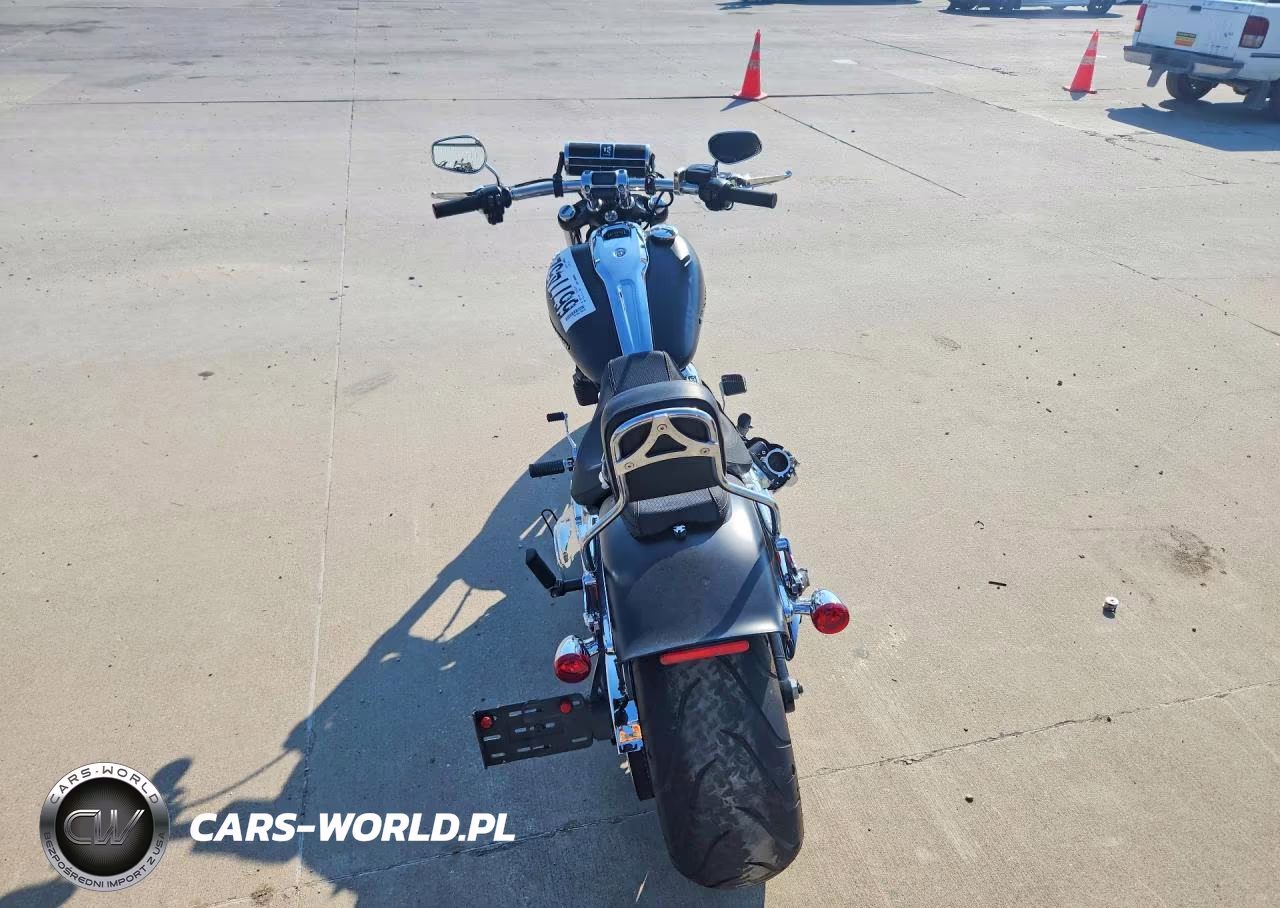 2023 Harley-Davidson Fxbr VIN:1HD1YEZ15PB070094 - 4