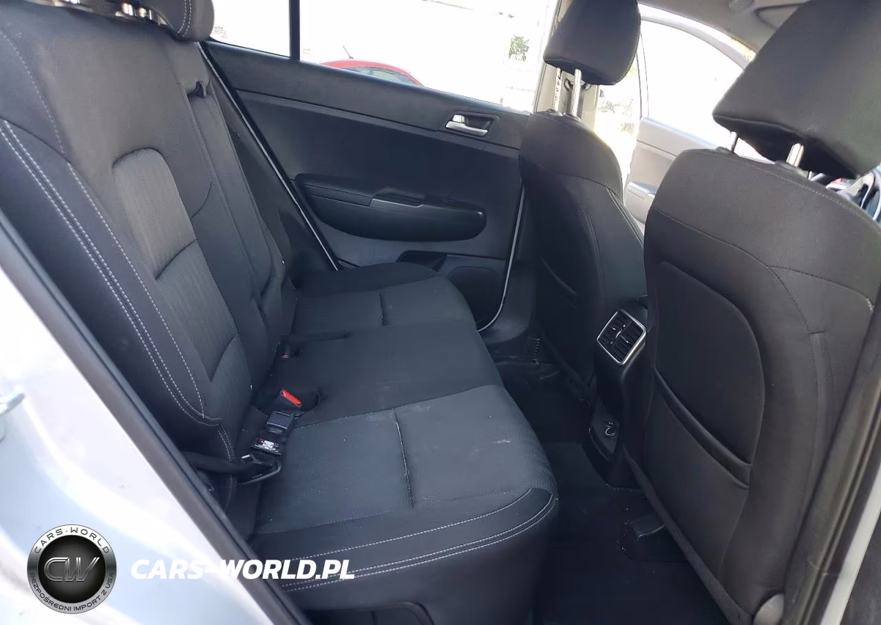 2019 Kia Sportage Lx VIN:KNDPMCAC8K7531857 - 11