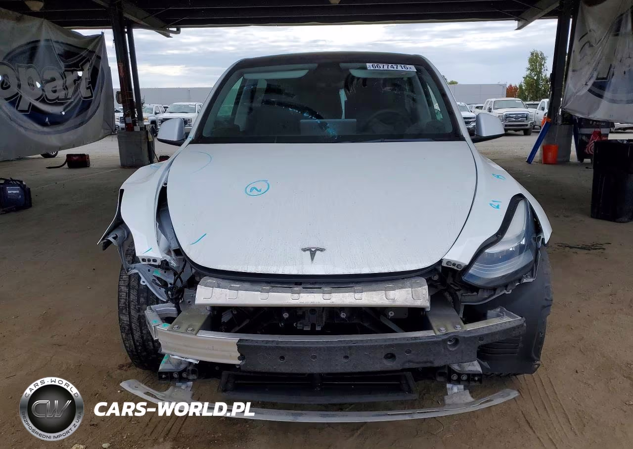 2021 Tesla Model Y VIN:5YJYGAEE4MF242919 - 5