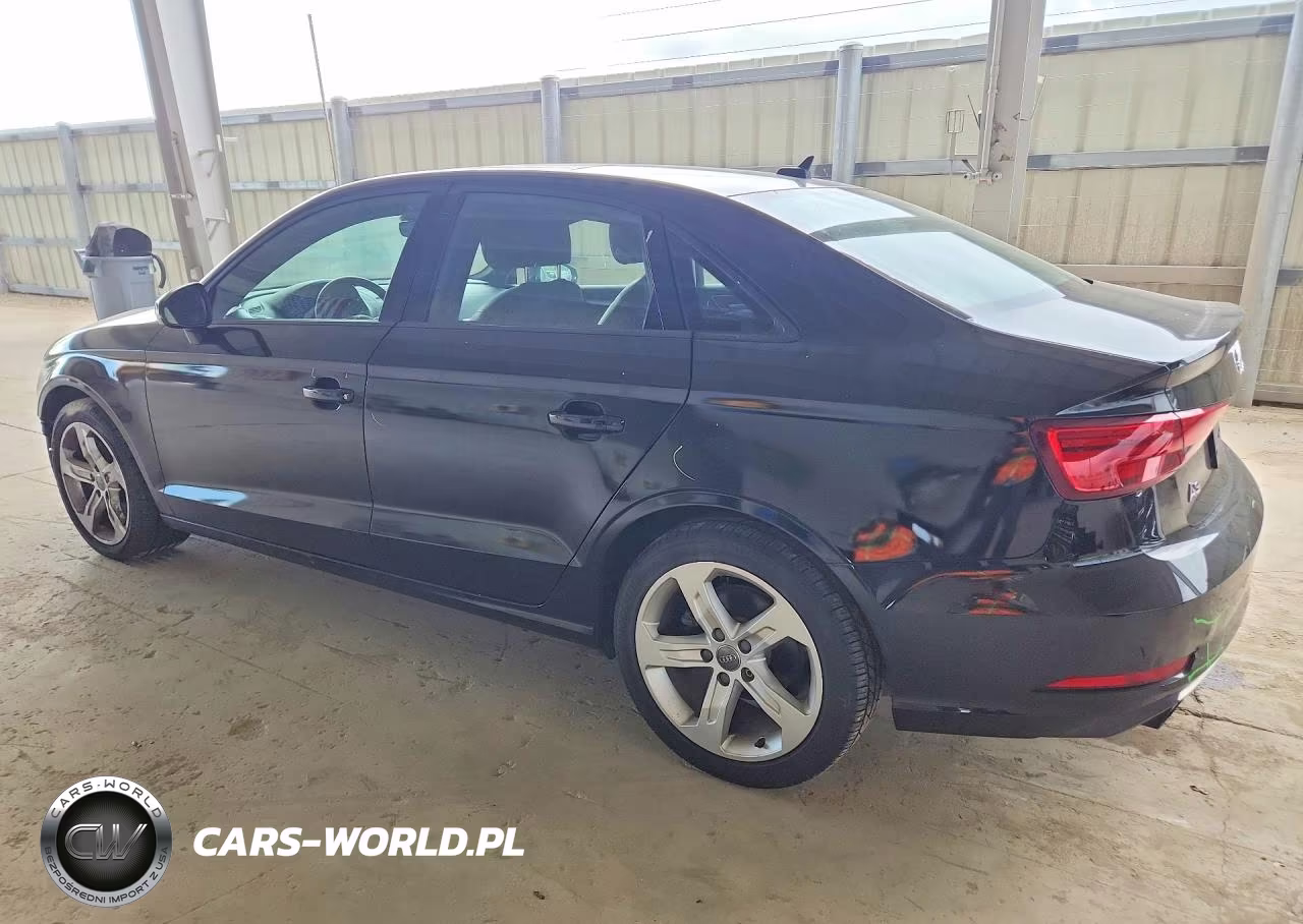 2017 Audi A3 Premium VIN:WAUAUGFF3H1037513 - 2