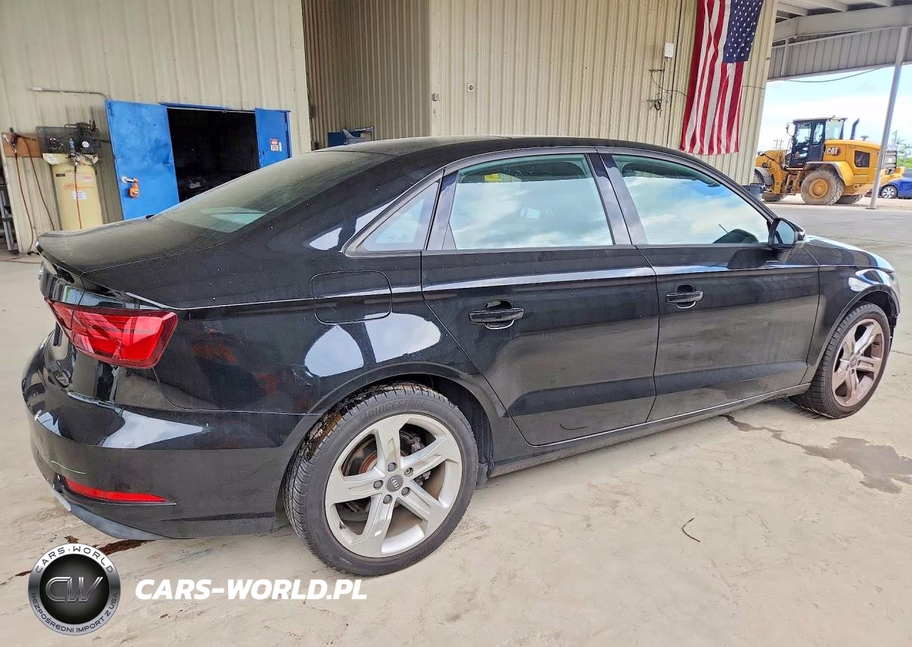 2017 Audi A3 Premium VIN:WAUAUGFF3H1037513 - 3