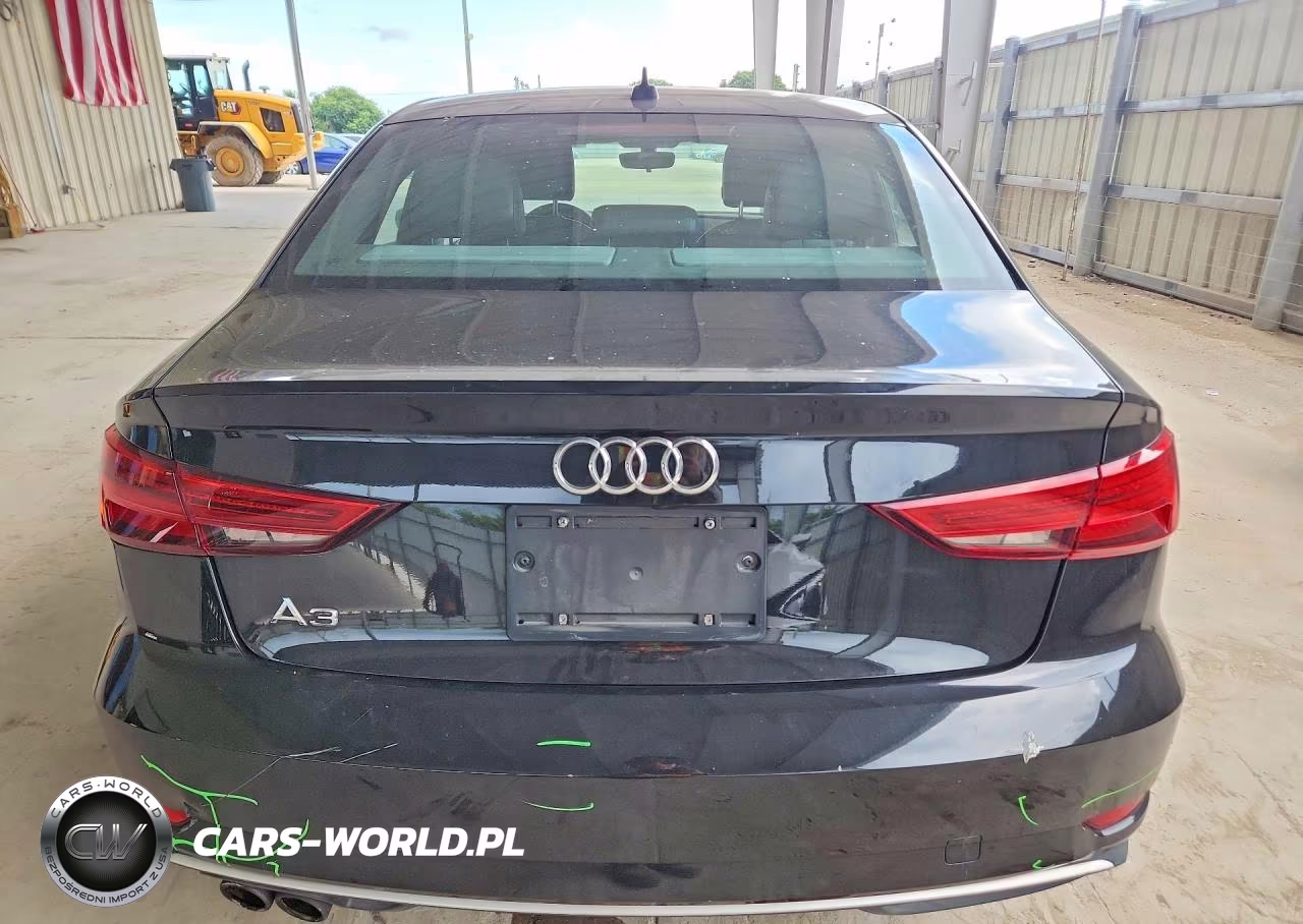 2017 Audi A3 Premium VIN:WAUAUGFF3H1037513 - 6