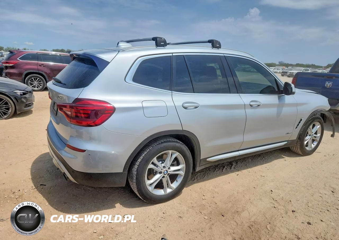 2018 BMW X3 xDrive30I VIN:5UXTR9C56JLC82550 - 3