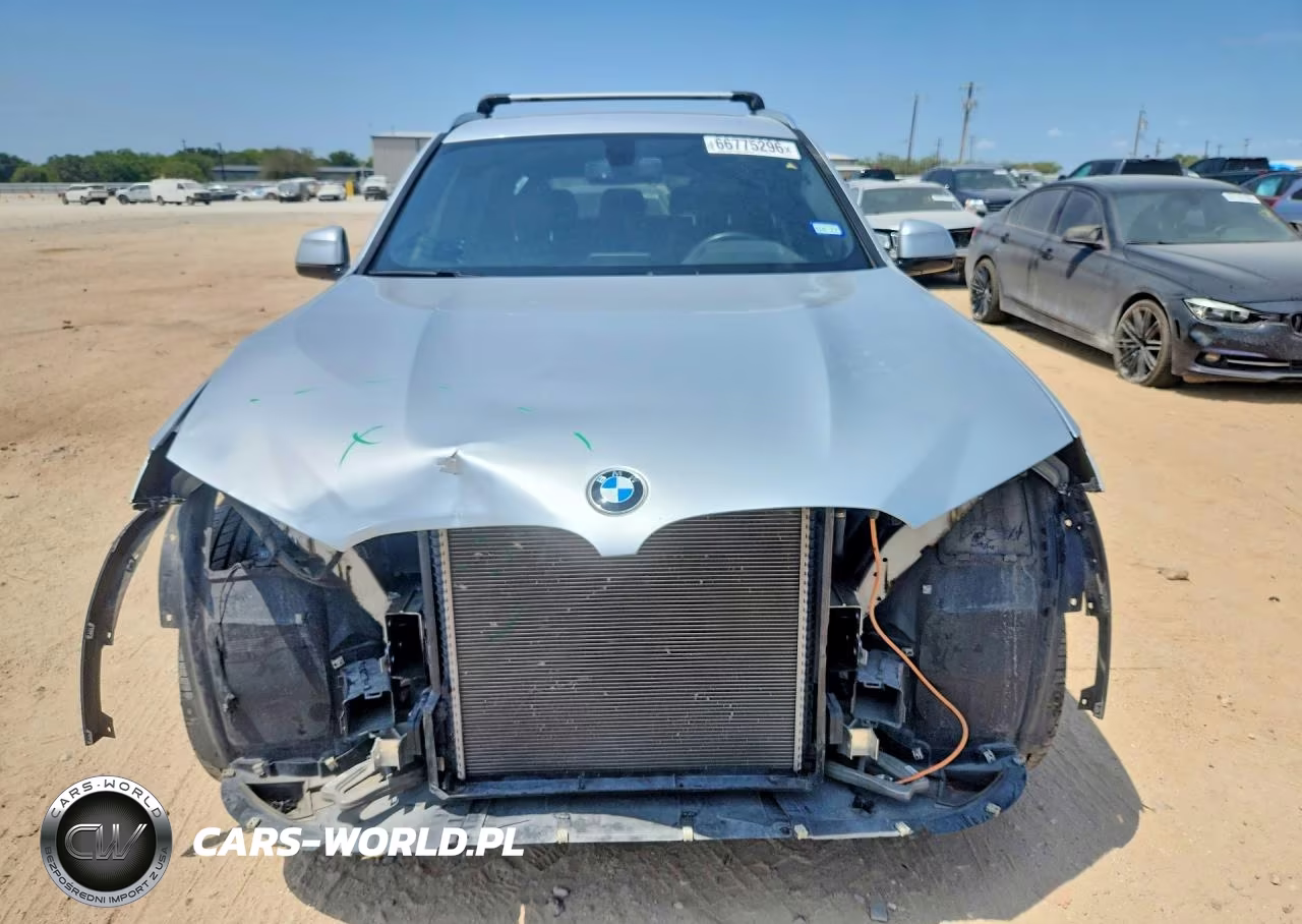 2018 BMW X3 xDrive30I VIN:5UXTR9C56JLC82550 - 5