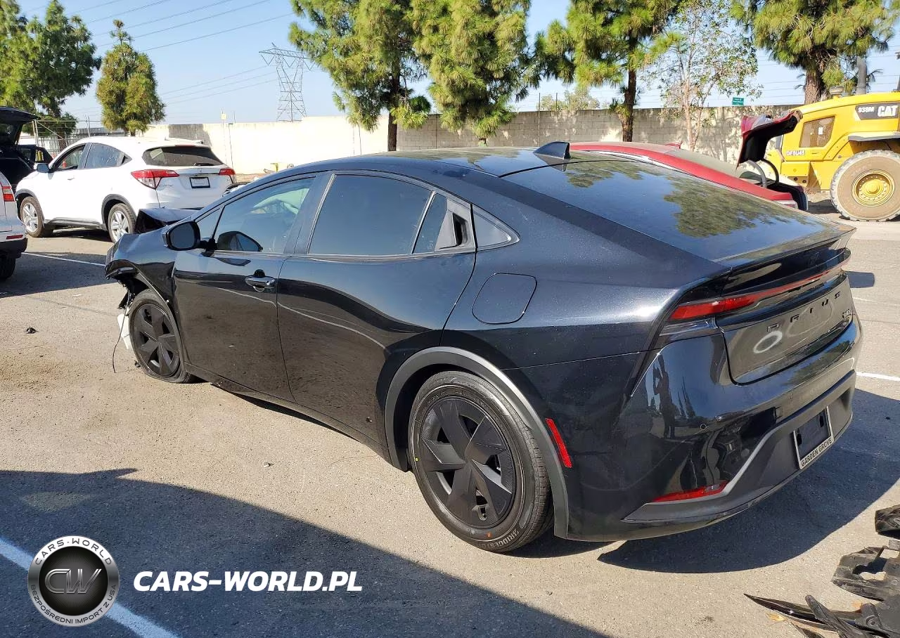 2024 Toyota Prius Le VIN:JTDACAAU6R3024642 - 2