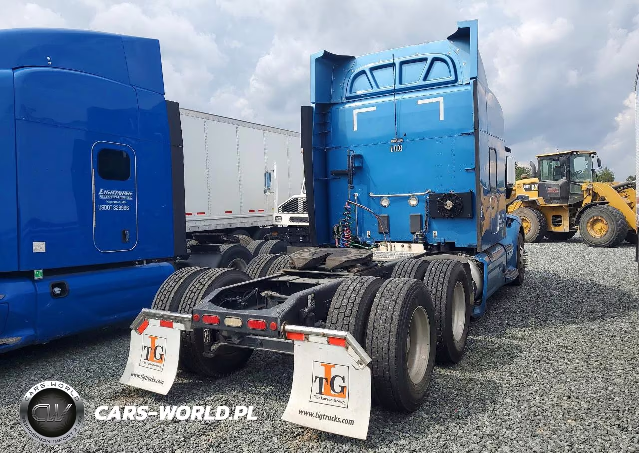 2018 Peterbilt 579 VIN:1XPBDP9X7JD488684 - 3