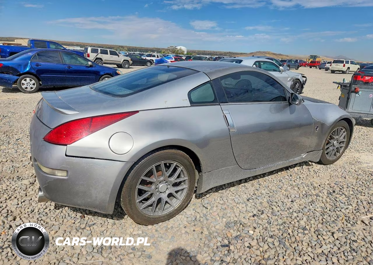2005 Nissan 350Z Base VIN:JN1AZ34DX5M602867 - 3