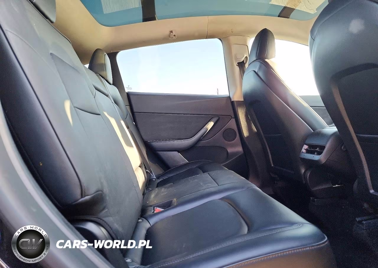 2021 Tesla Model Y VIN:5YJYGDEF5MF216081 - 11