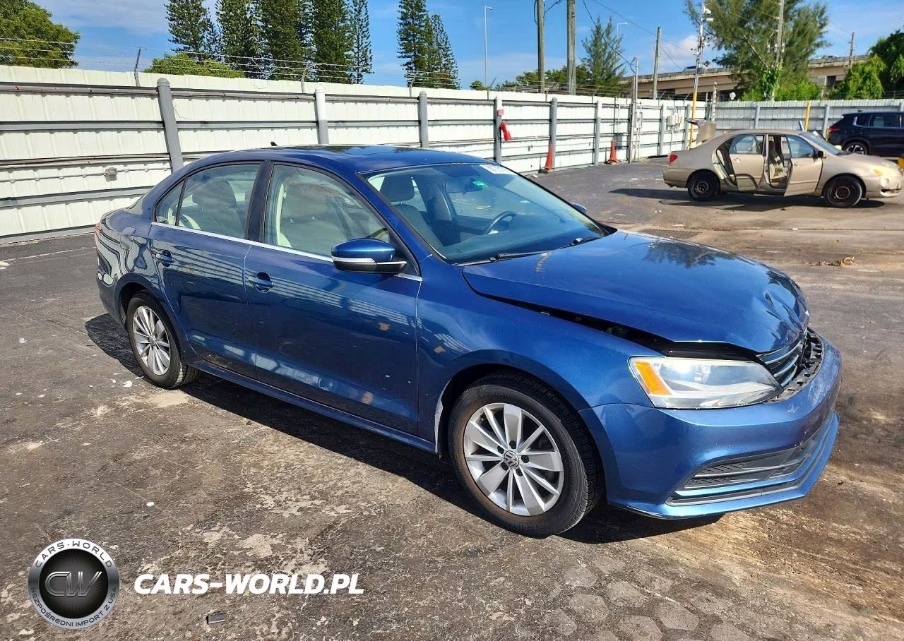 2016 Volkswagen Jetta Se VIN:3VWD67AJ8GM377129 - 4