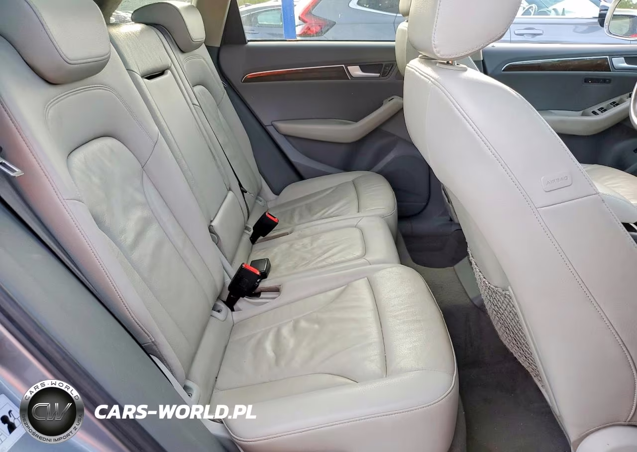 2010 Audi Q5 Premium Plus VIN:WA1LKAFP3AA095032 - 10