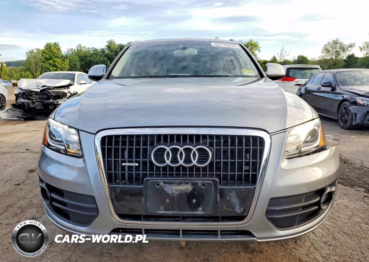 2010 Audi Q5 Premium Plus VIN:WA1LKAFP3AA095032 - 5