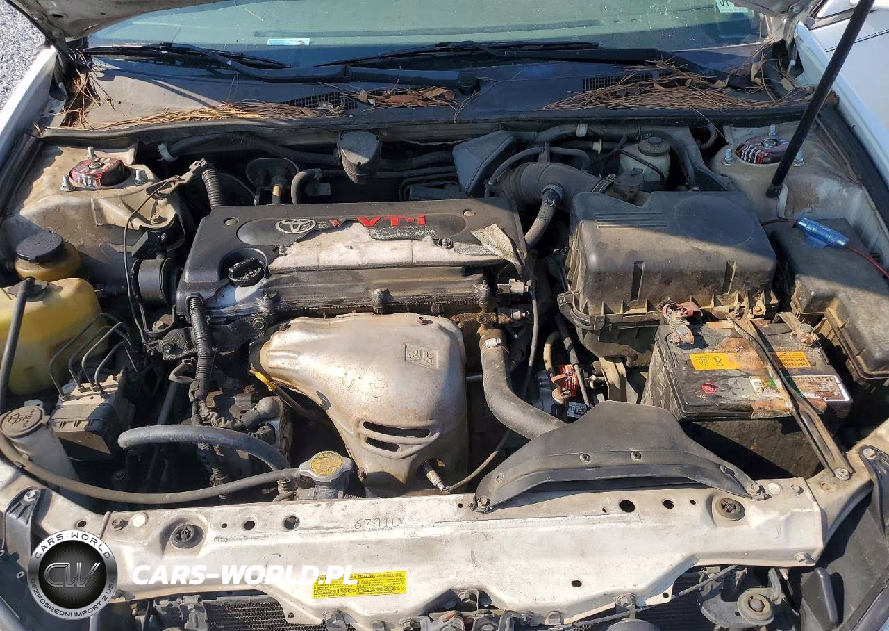 2002 Toyota Camry Le VIN:JTDBE32K820103664 - 11