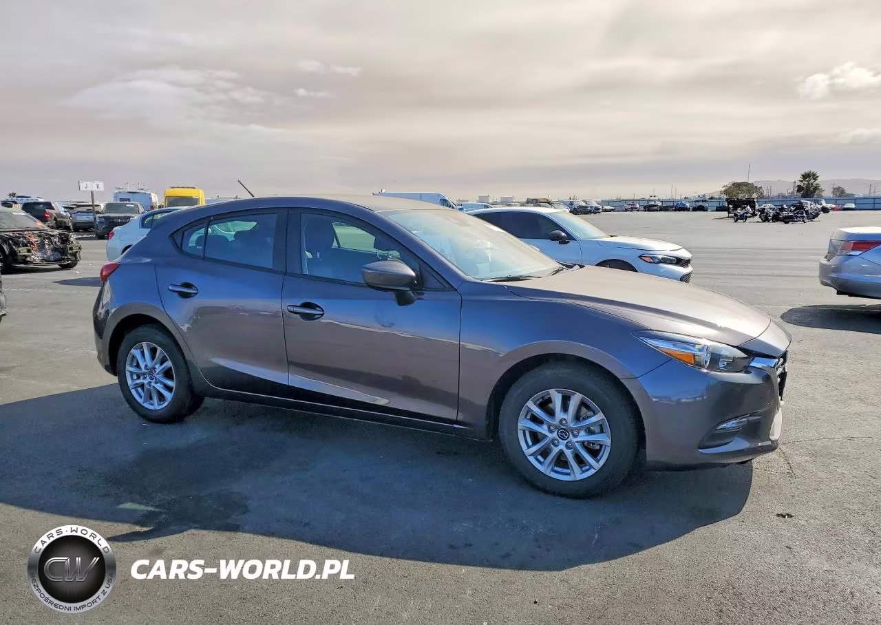 2018 Mazda 3 Sport VIN:3MZBN1K75JM203584 - 4