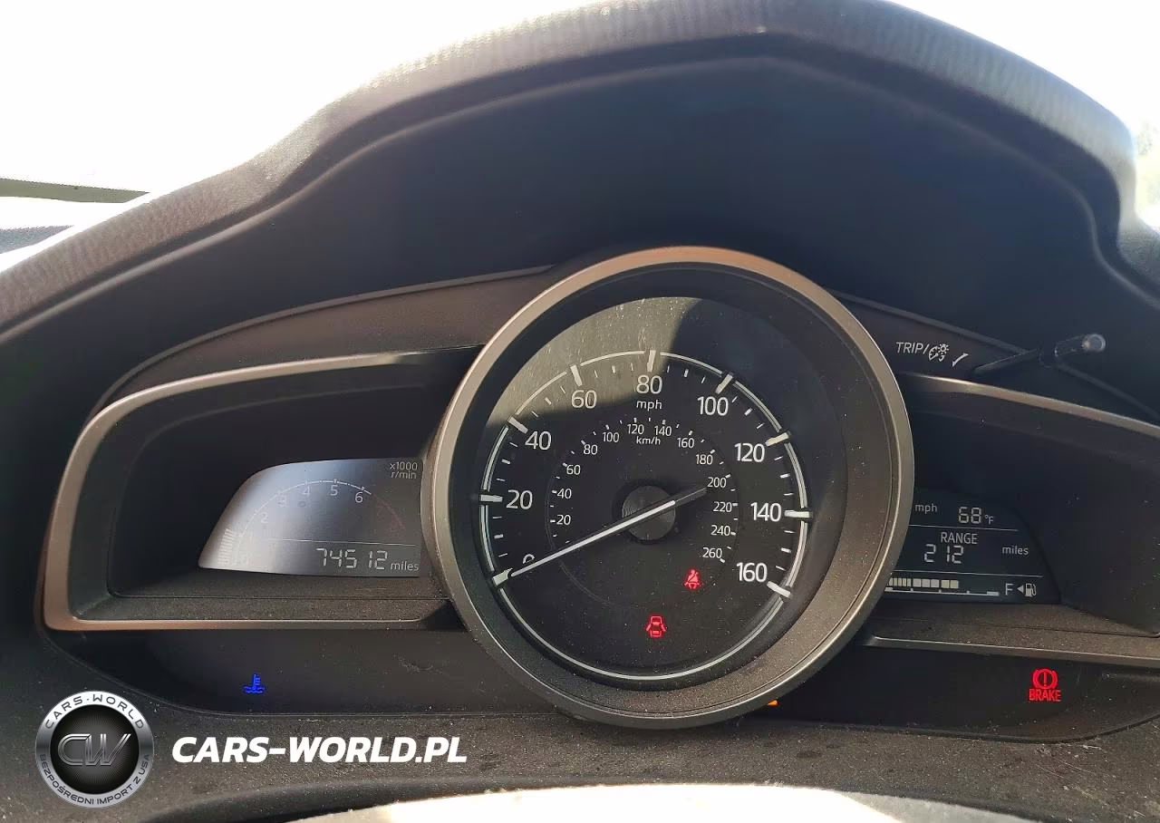 2018 Mazda 3 Sport VIN:3MZBN1K75JM203584 - 9
