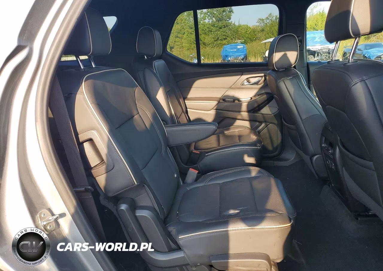2023 Chevrolet Traverse Premier VIN:1GNEVKKWXPJ292417 - 11