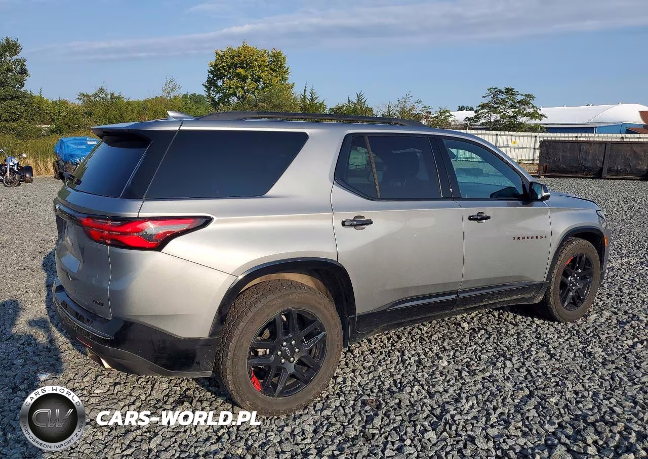 2023 Chevrolet Traverse Premier VIN:1GNEVKKWXPJ292417 - 3