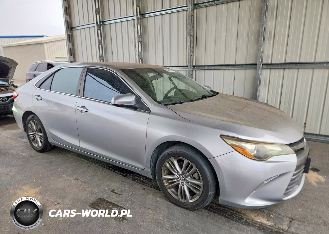 2015 Toyota Camry Se VIN:4T1BF1FK7FU104603 - 4