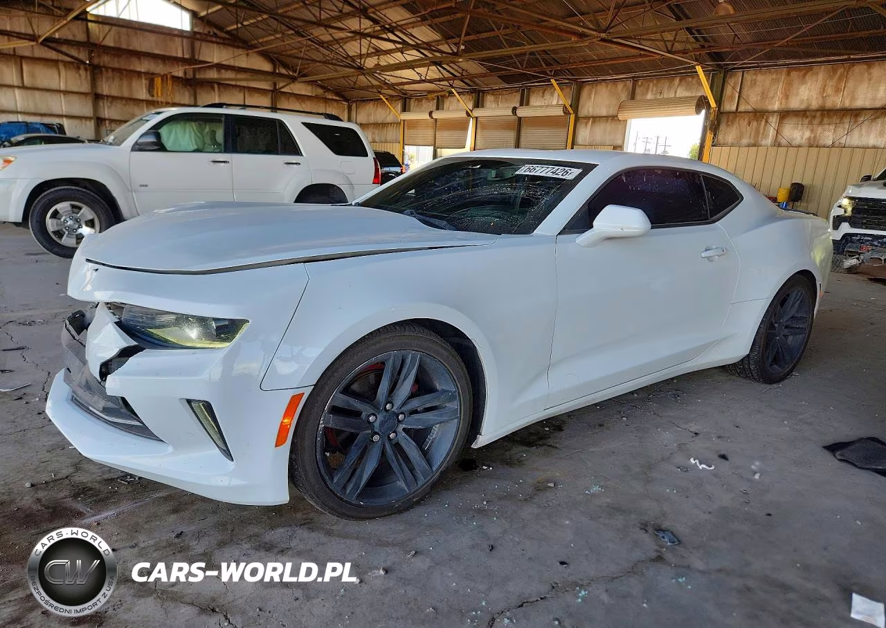 2018 Chevrolet Camaro Lt VIN:1G1FC1RSXJ0137128 - 1