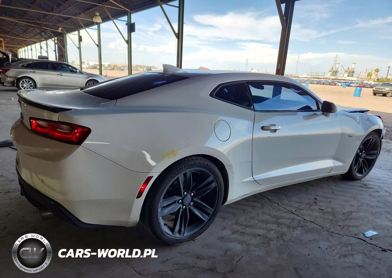 2018 Chevrolet Camaro Lt VIN:1G1FC1RSXJ0137128 - 3
