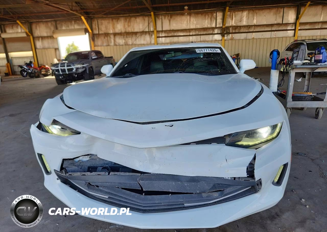 2018 Chevrolet Camaro Lt VIN:1G1FC1RSXJ0137128 - 5