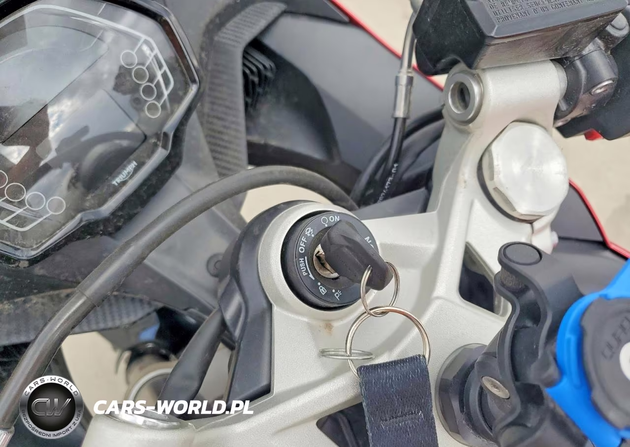 2025 Triumph Motorcycle Daytona 660 VIN:SMTL23UF0STCB7752 - 8