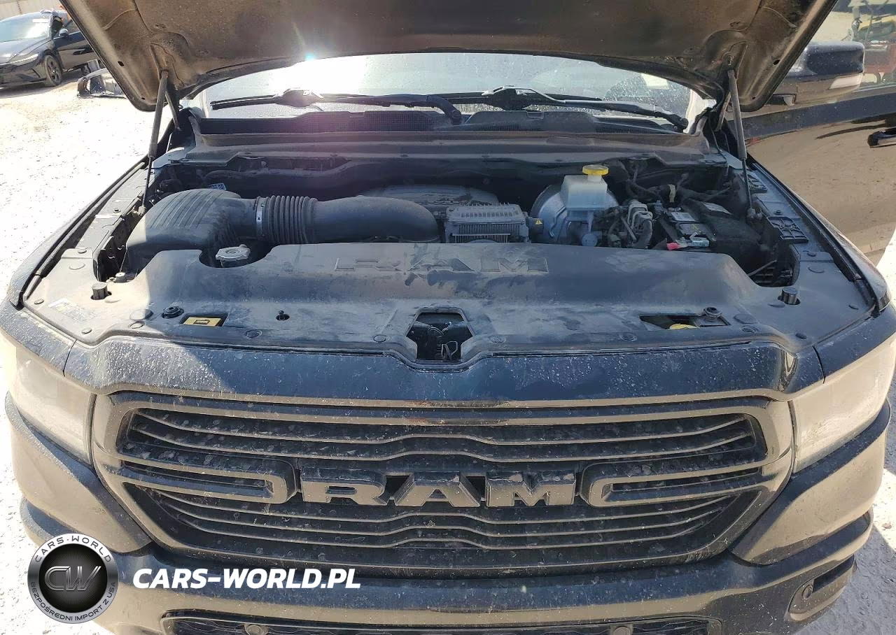 2024 Ram 1500 Laramie VIN:1C6SRFJT8RN103068 - 11