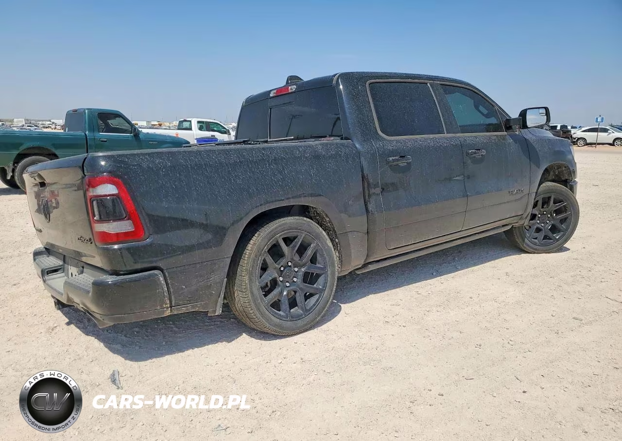 2024 Ram 1500 Laramie VIN:1C6SRFJT8RN103068 - 3