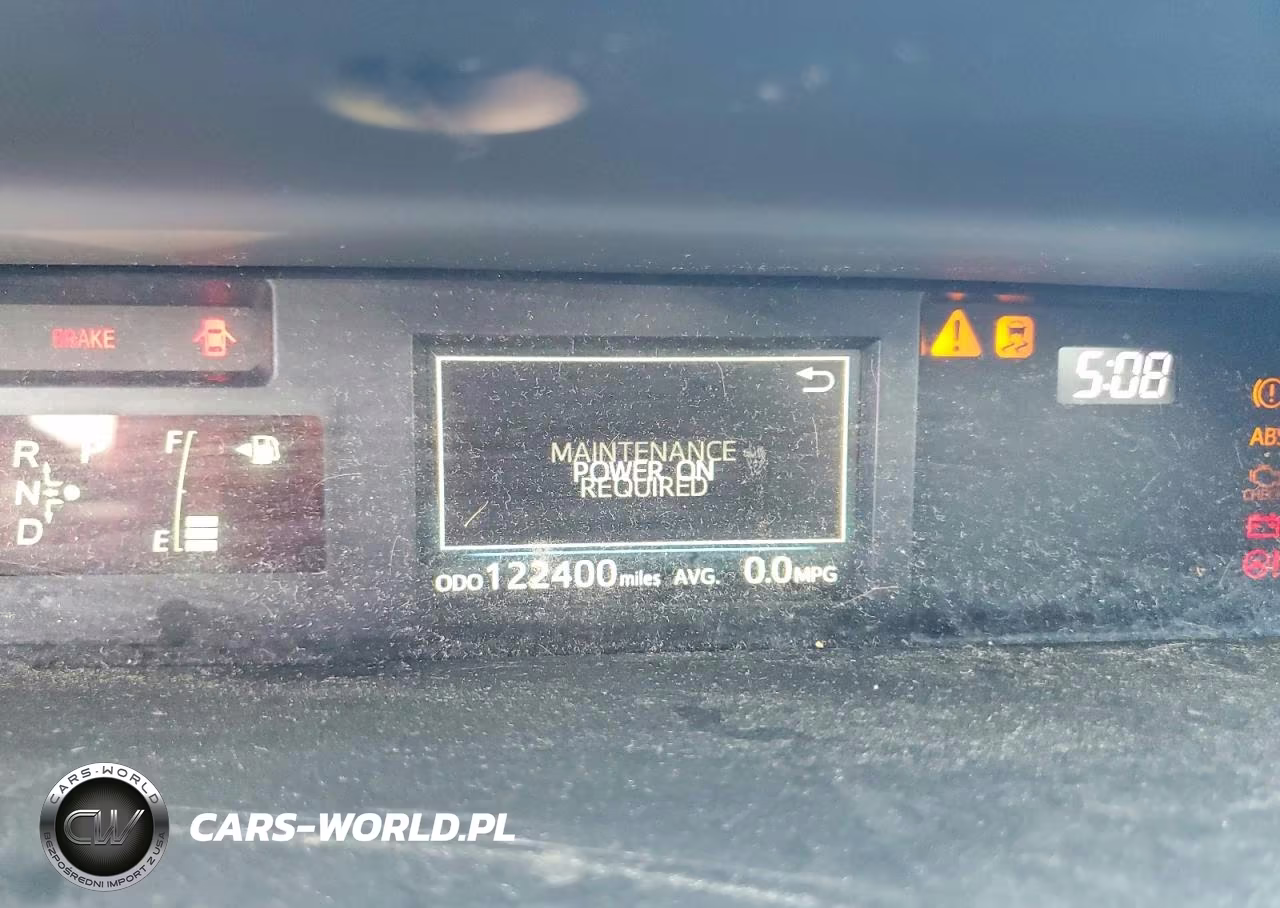 2017 Toyota Prius V Four VIN:JTDZN3EU1HJ063197 - 9