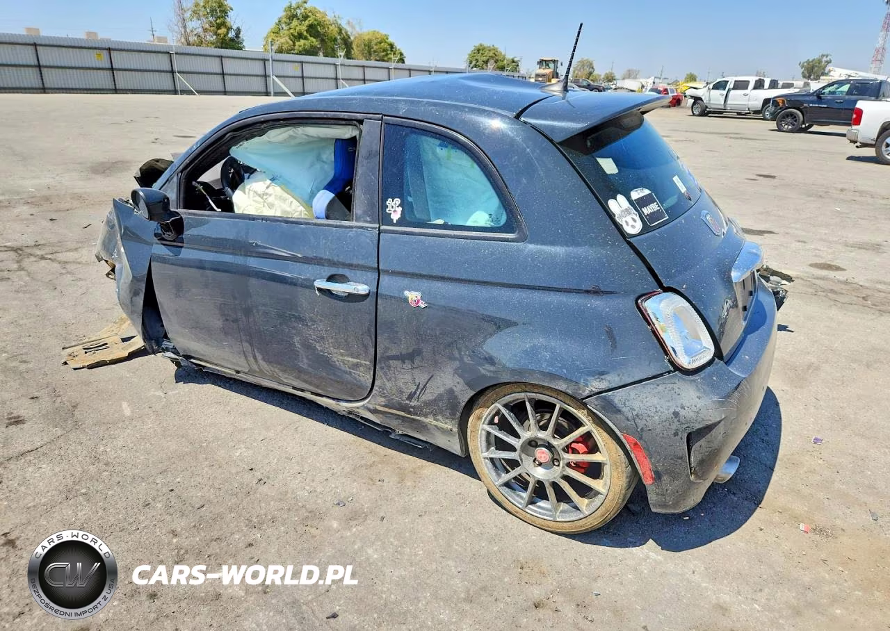 2018 Fiat 500 Abarth VIN:3C3CFFFH9JT420747 - 2