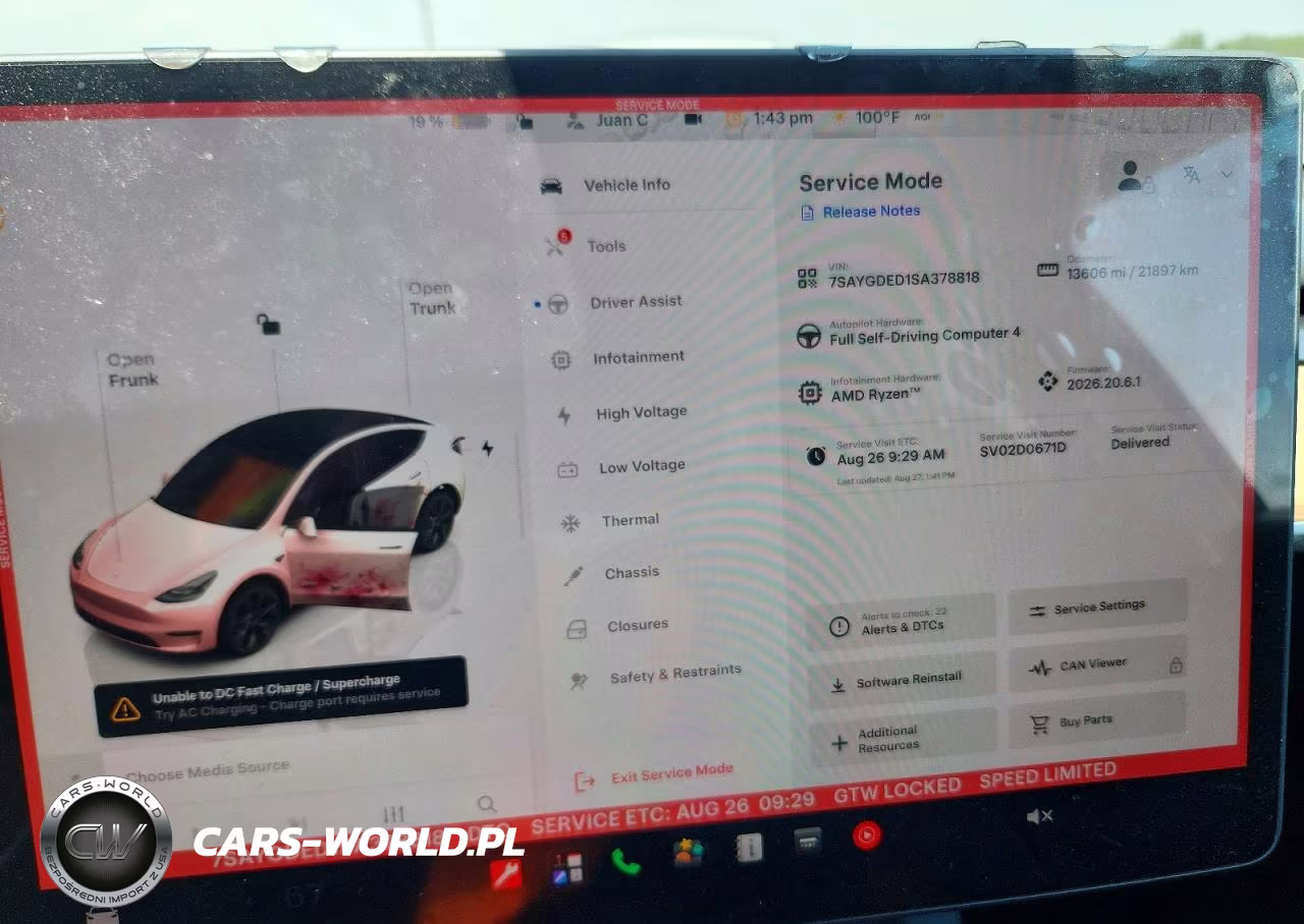 2025 Tesla Model Y VIN:7SAYGDED1SA378818 - 9