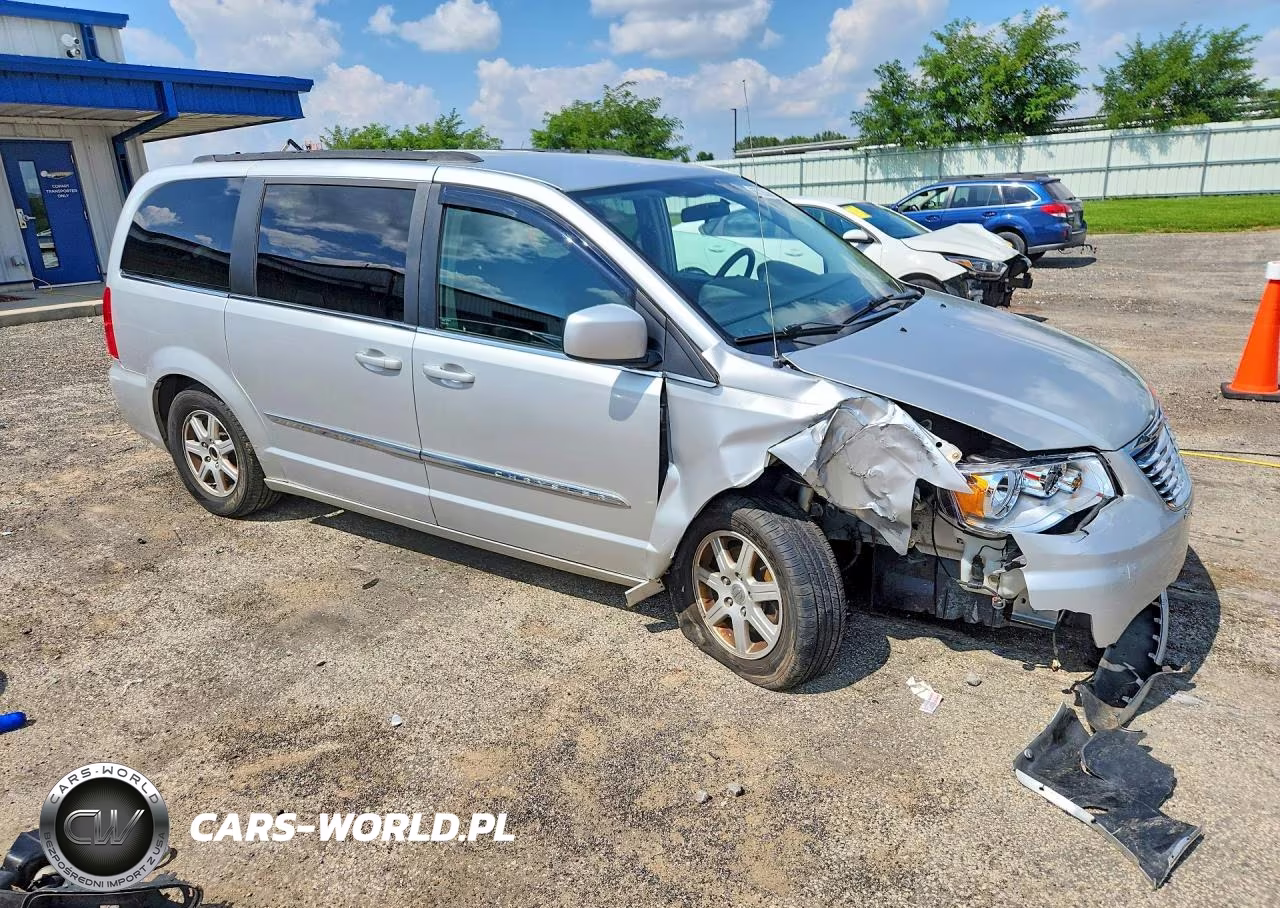2011 Chrysler Town & Country Touring VIN:2A4RR5DG0BR607889 - 4