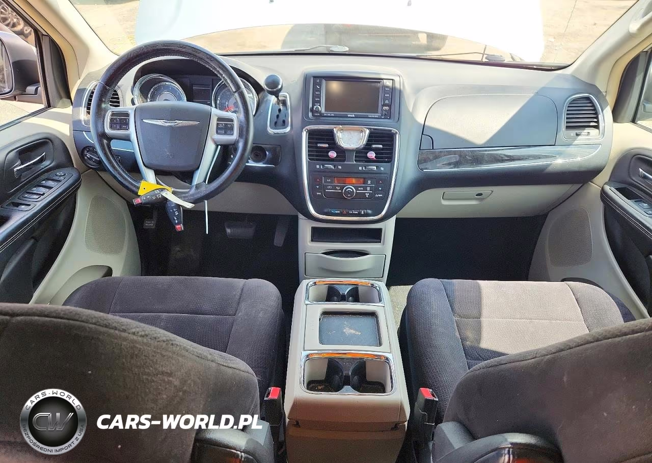 2011 Chrysler Town & Country Touring VIN:2A4RR5DG0BR607889 - 8