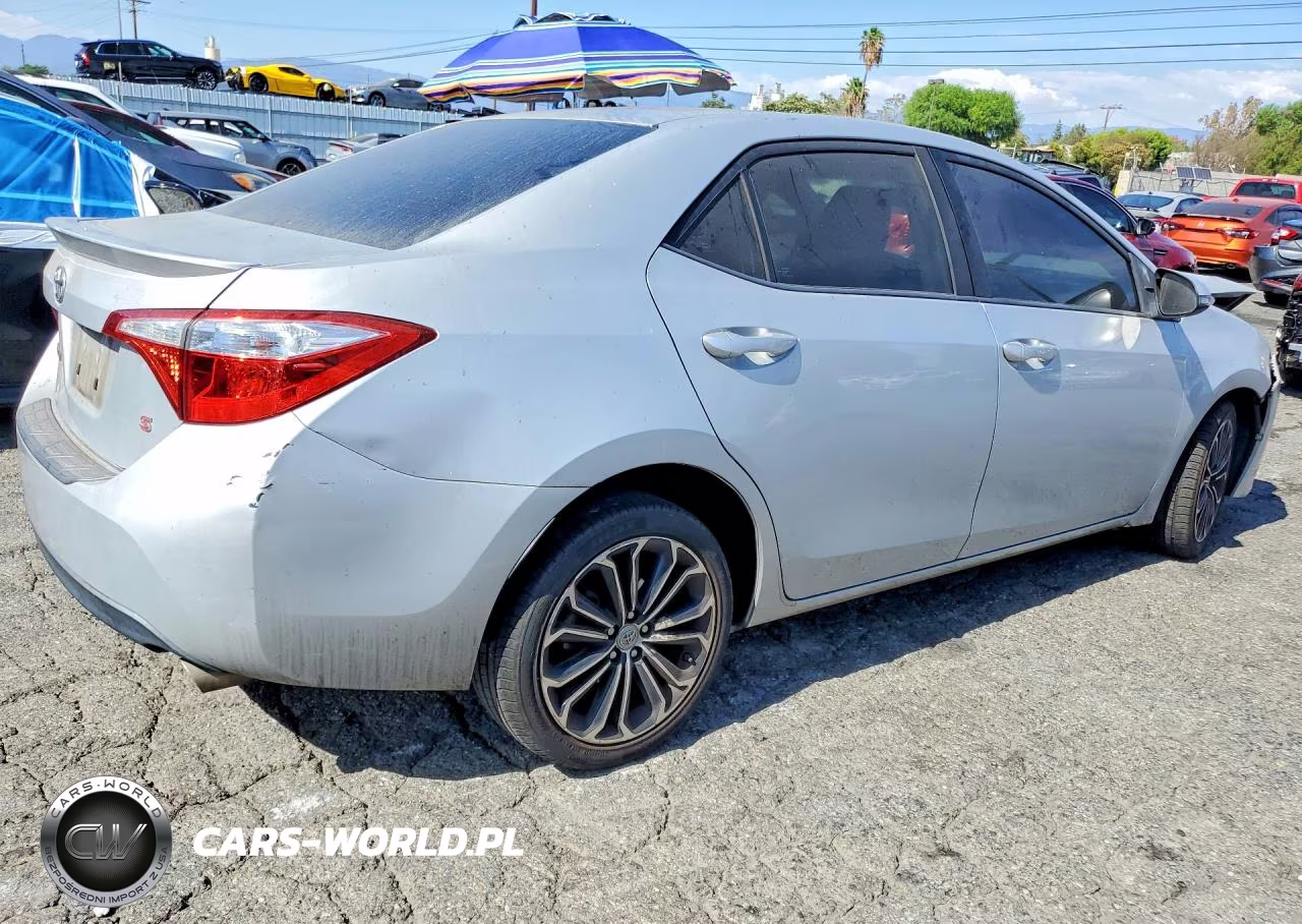 2014 Toyota Corolla S Plus VIN:2T1BURHE8EC156902 - 3