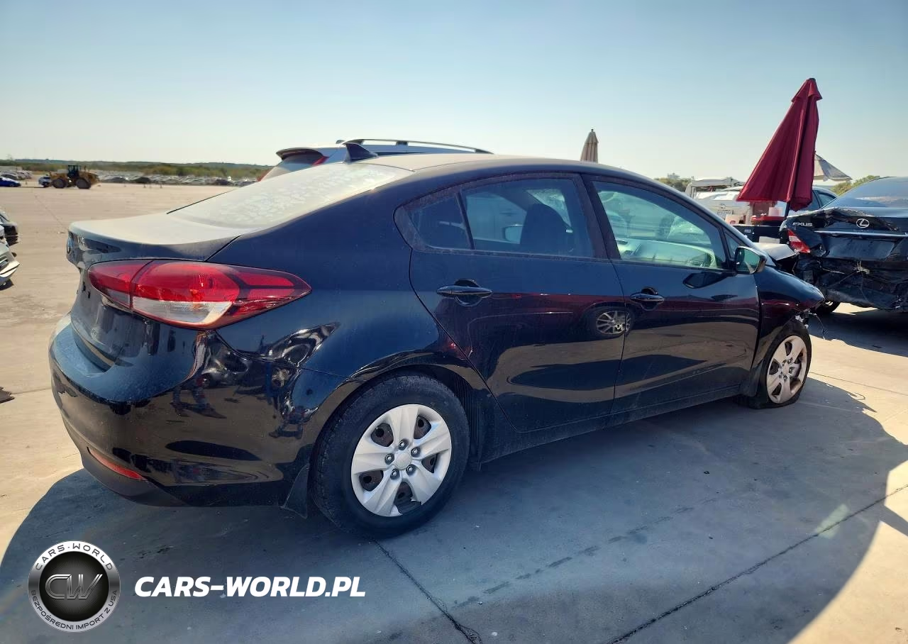 2018 Kia Forte Lx VIN:3KPFK4A70JE241329 - 3