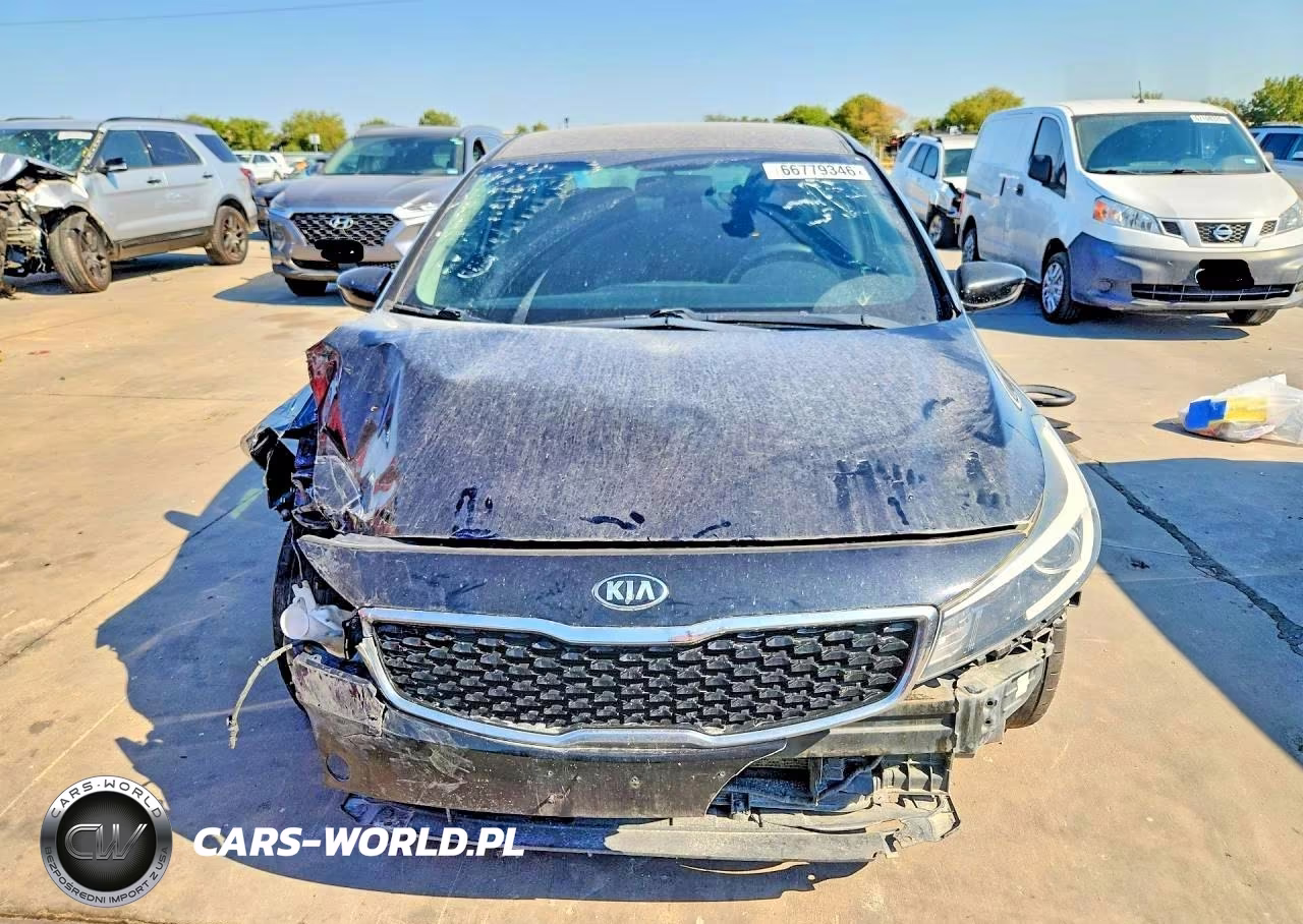 2018 Kia Forte Lx VIN:3KPFK4A70JE241329 - 5