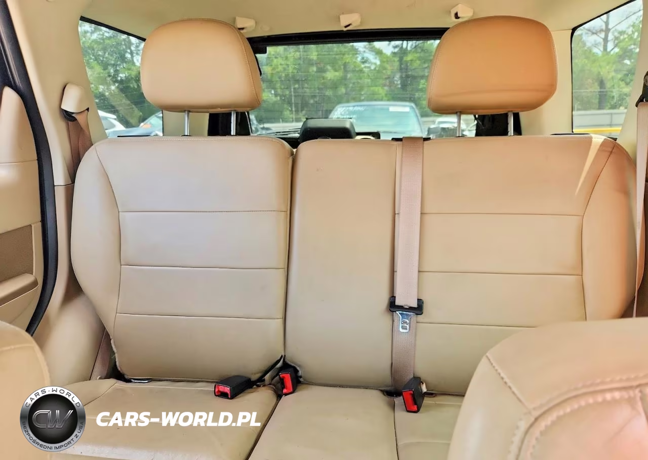 2011 Ford Escape Limited VIN:1FMCU0E70BKB36106 - 10