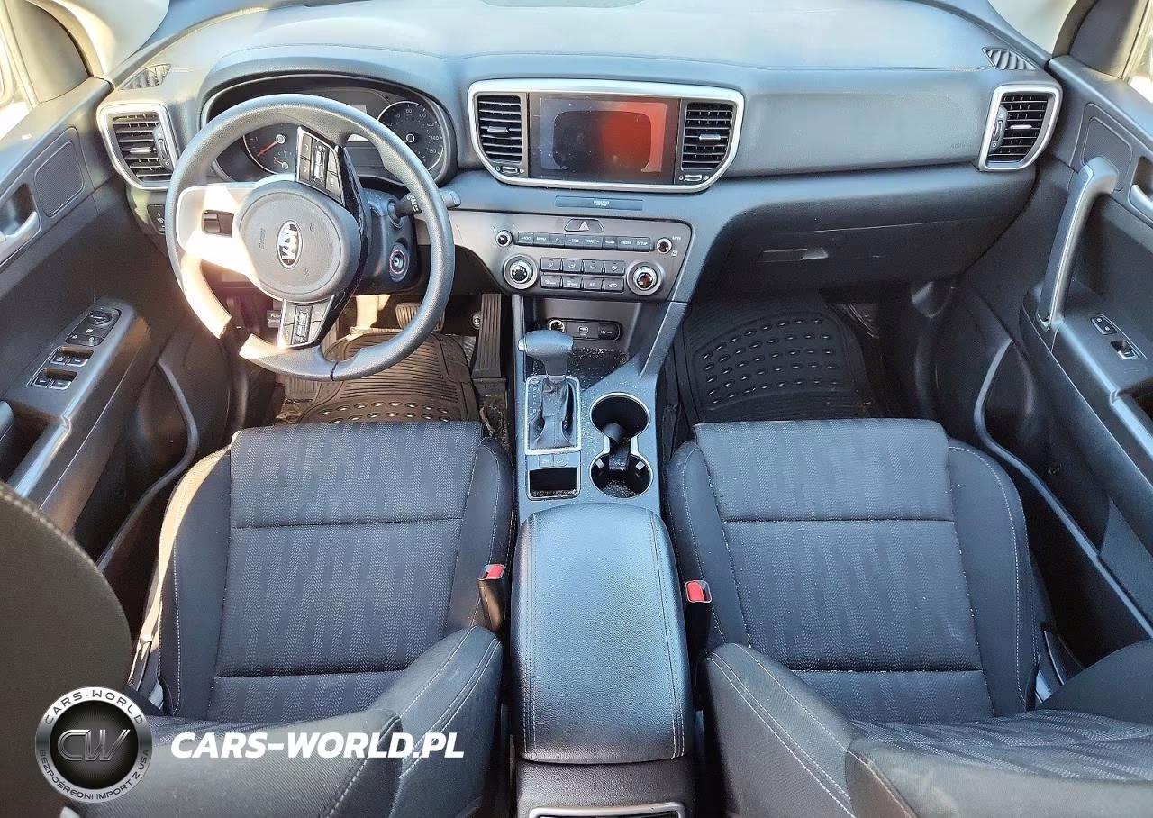 2020 Kia Sportage Lx VIN:KNDPM3AC0L7724313 - 8