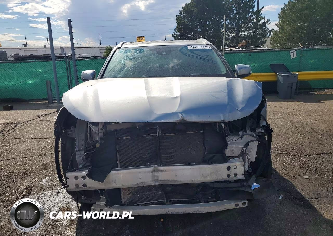 2022 Toyota Highlander Xle VIN:5TDGZRBH8NS569193 - 5