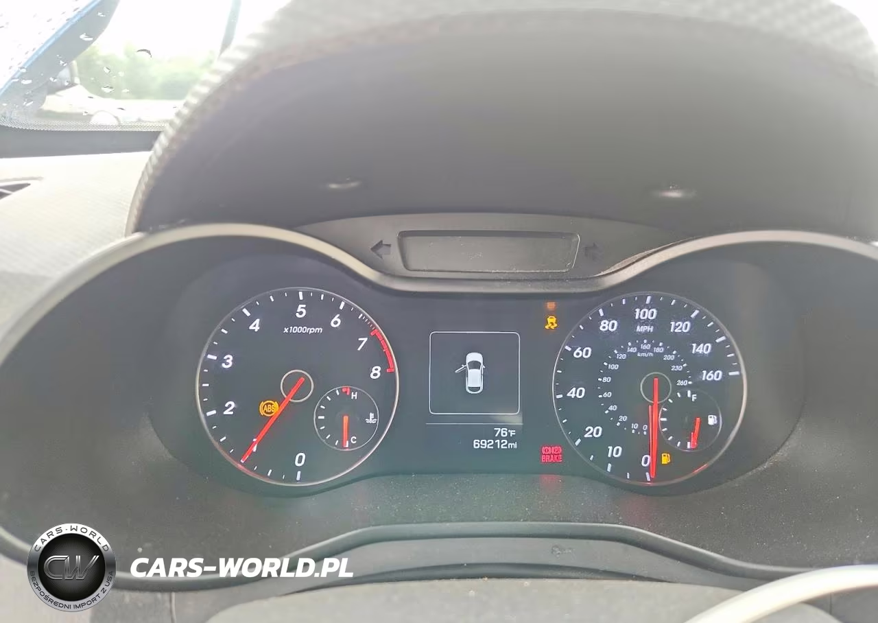 2016 Hyundai Veloster Turbo VIN:KMHTC6AE4GU302083 - 9