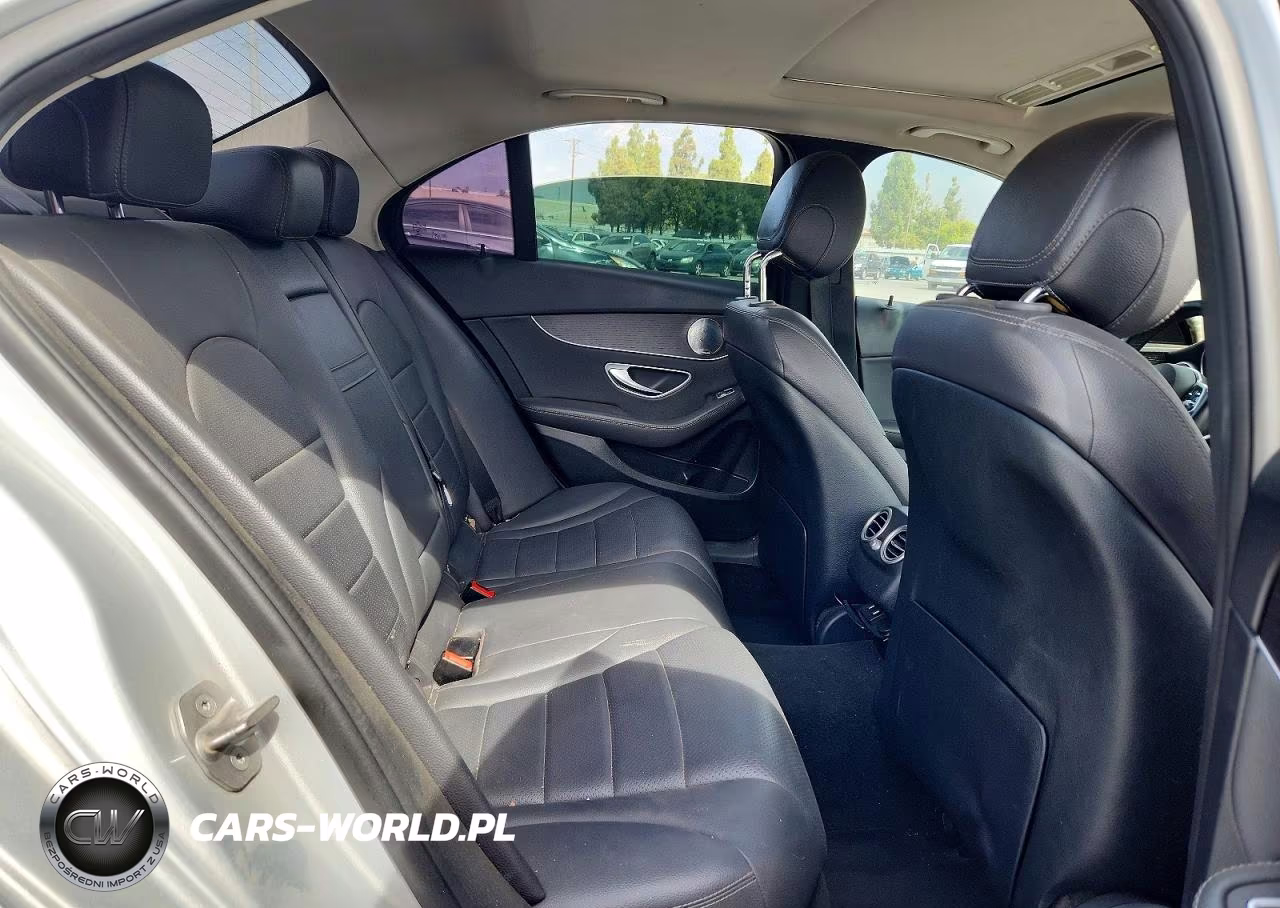 2021 Mercedes-Benz C 300 VIN:W1KWF8DB8MR638345 - 10