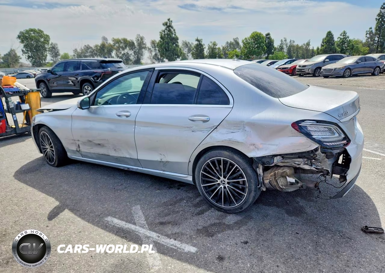 2021 Mercedes-Benz C 300 VIN:W1KWF8DB8MR638345 - 2