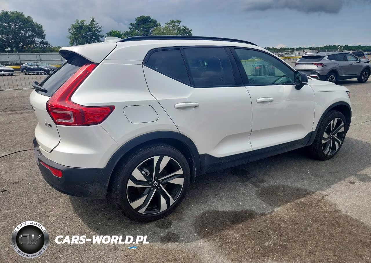 2026 Volvo Xc40 Plus VIN:YV4L12UC8T2774626 - 3