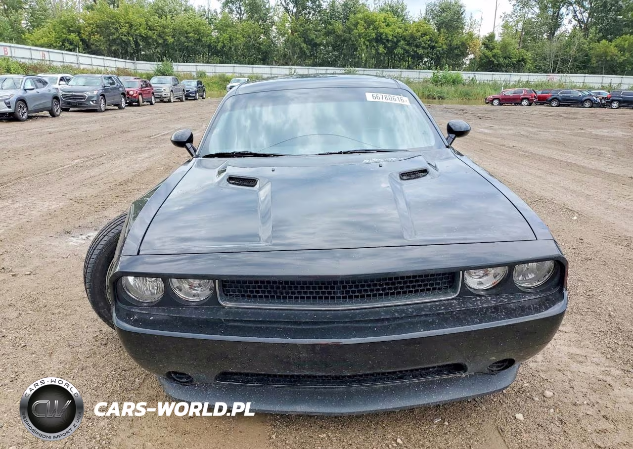 2013 Dodge Challenger Sxt VIN:2C3CDYAG8DH649188 - 5